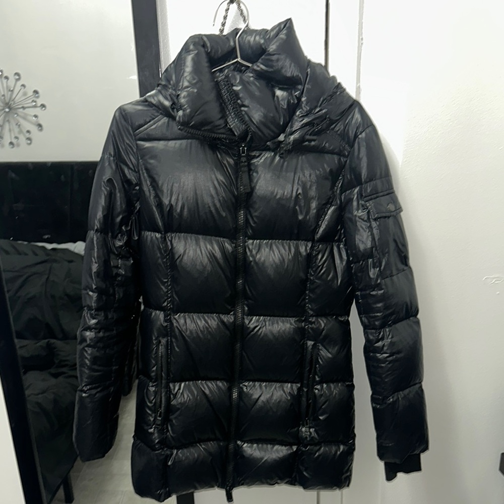 Women's Black Puffer Jacket